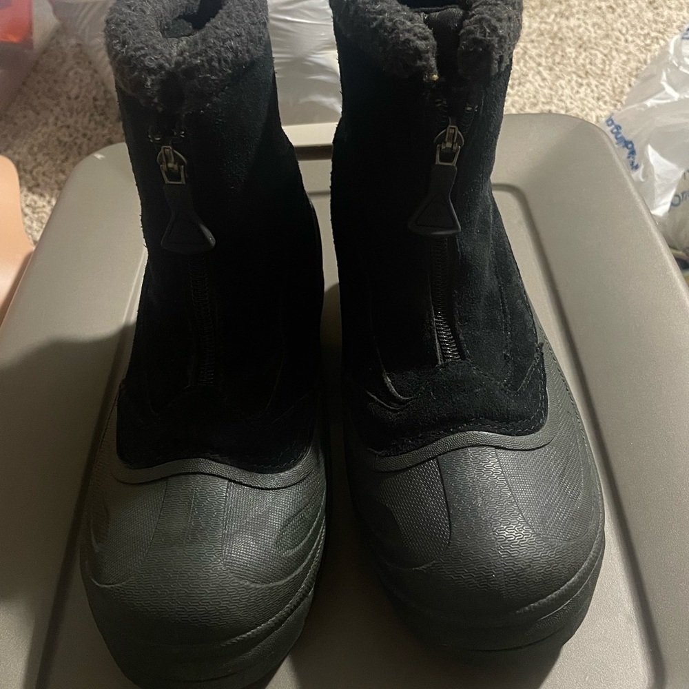 Columbia Black and Gray Insulated Boots - Picture 4 of 4